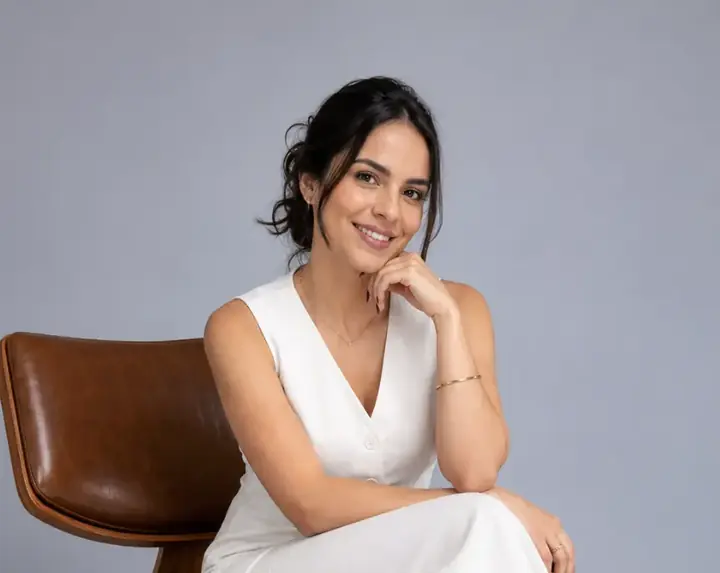 Julia Guerra Arq